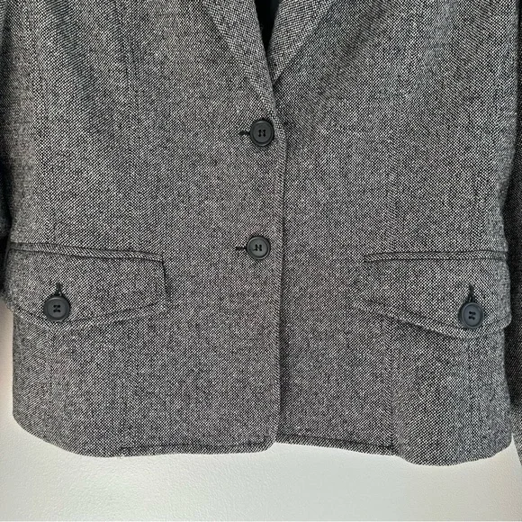 (SOLD) Italian Wool Blend Blazer Size Medium - Picture 6 of 16